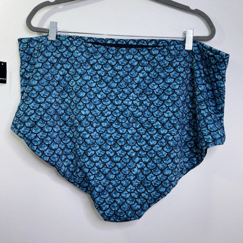 Torrid Mermaid Scale Two-Piece Swimsuit Set Size 3 & 4 New Read Description - Picture 6 of 7